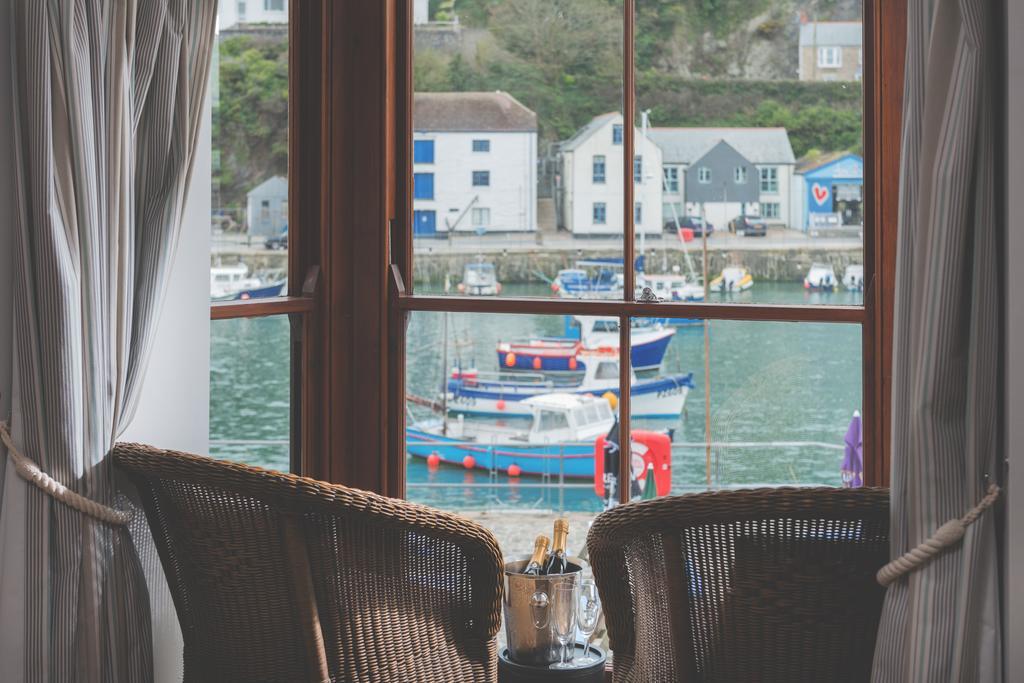Harbour Inn Porthleven Exterior photo